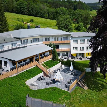 Hotel Berghof Wasserkuppe & Gaestehaus Fuldaquelle Gersfeld Ngoại thất bức ảnh