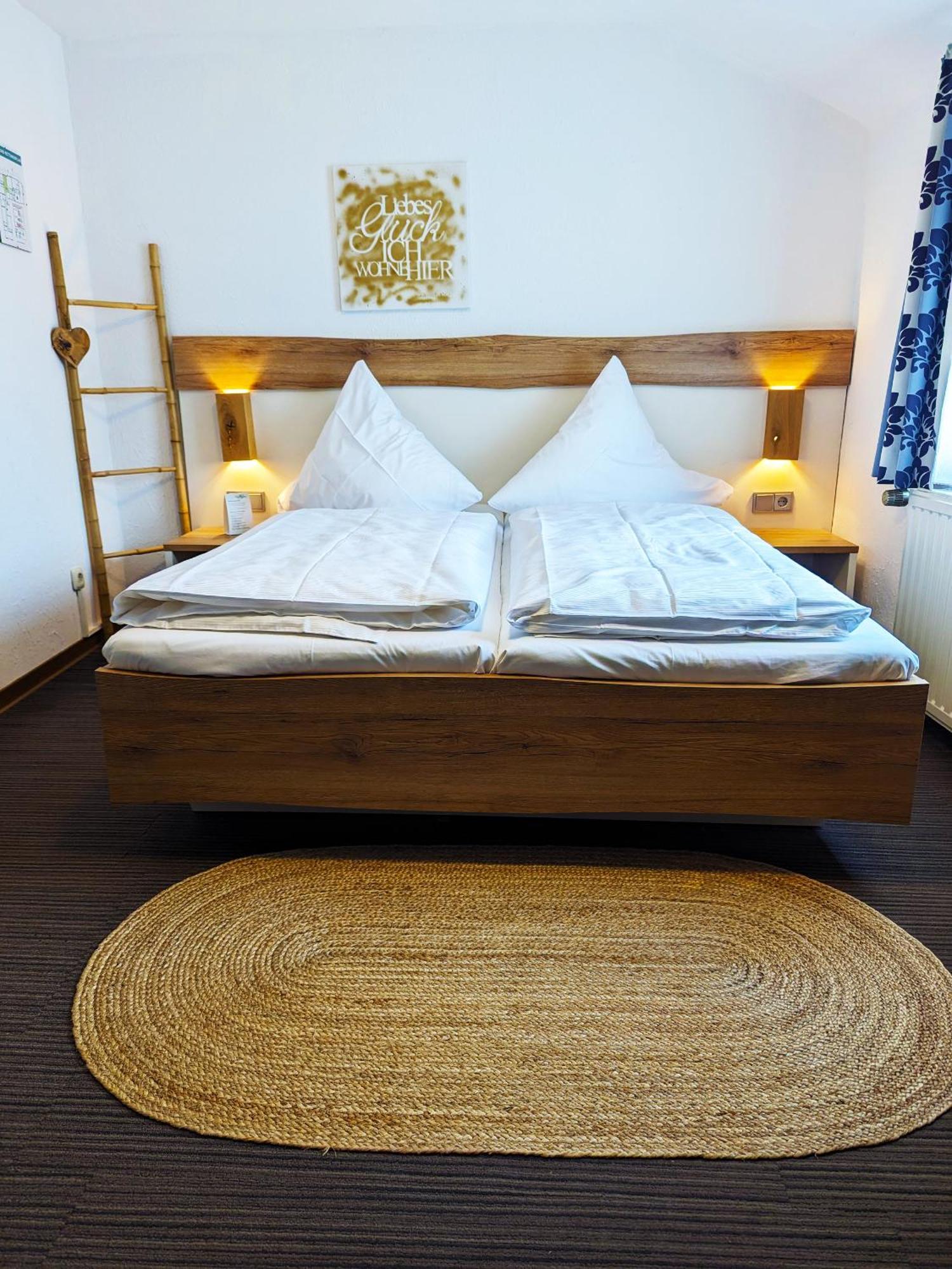 Hotel Berghof Wasserkuppe & Gaestehaus Fuldaquelle Gersfeld Phòng bức ảnh