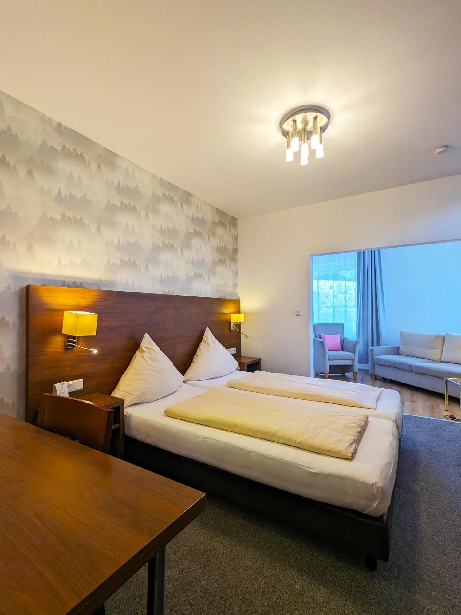 Hotel Berghof Wasserkuppe & Gaestehaus Fuldaquelle Gersfeld Phòng bức ảnh