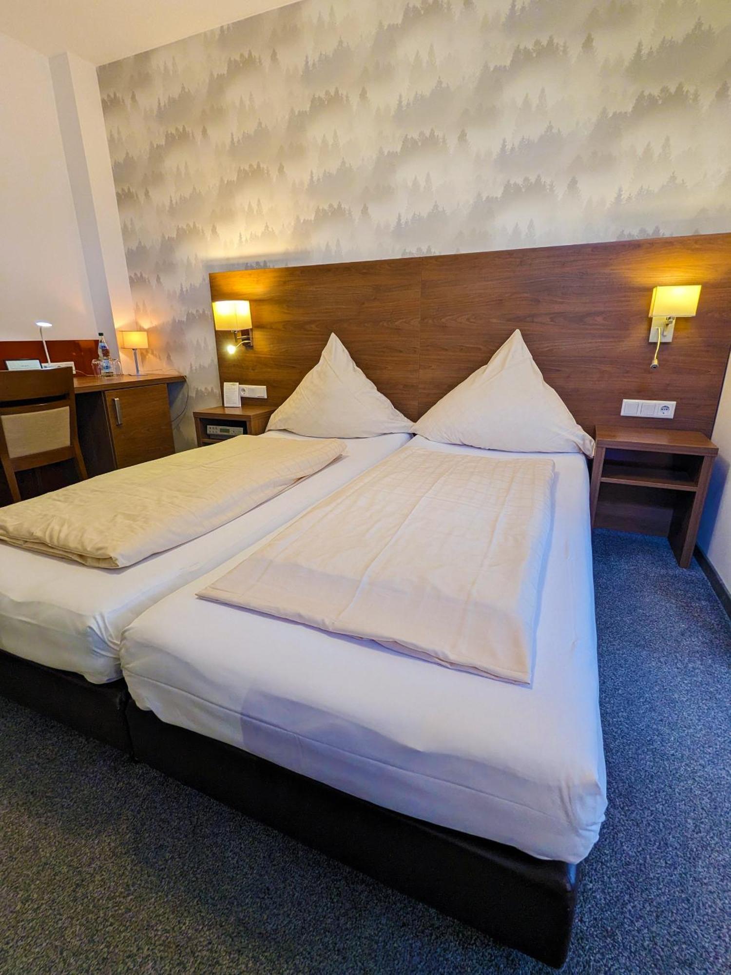 Hotel Berghof Wasserkuppe & Gaestehaus Fuldaquelle Gersfeld Ngoại thất bức ảnh