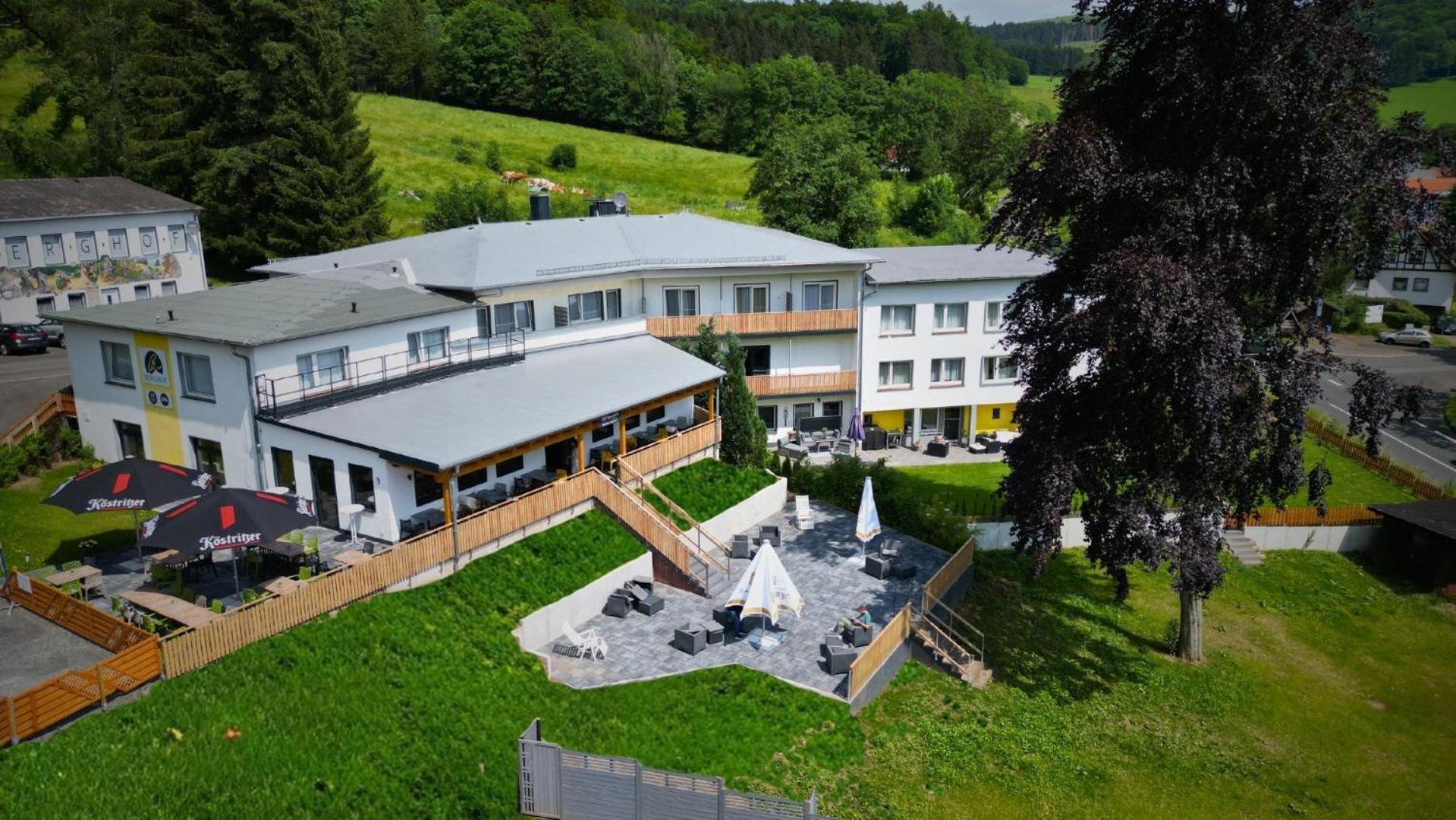 Hotel Berghof Wasserkuppe & Gaestehaus Fuldaquelle Gersfeld Ngoại thất bức ảnh