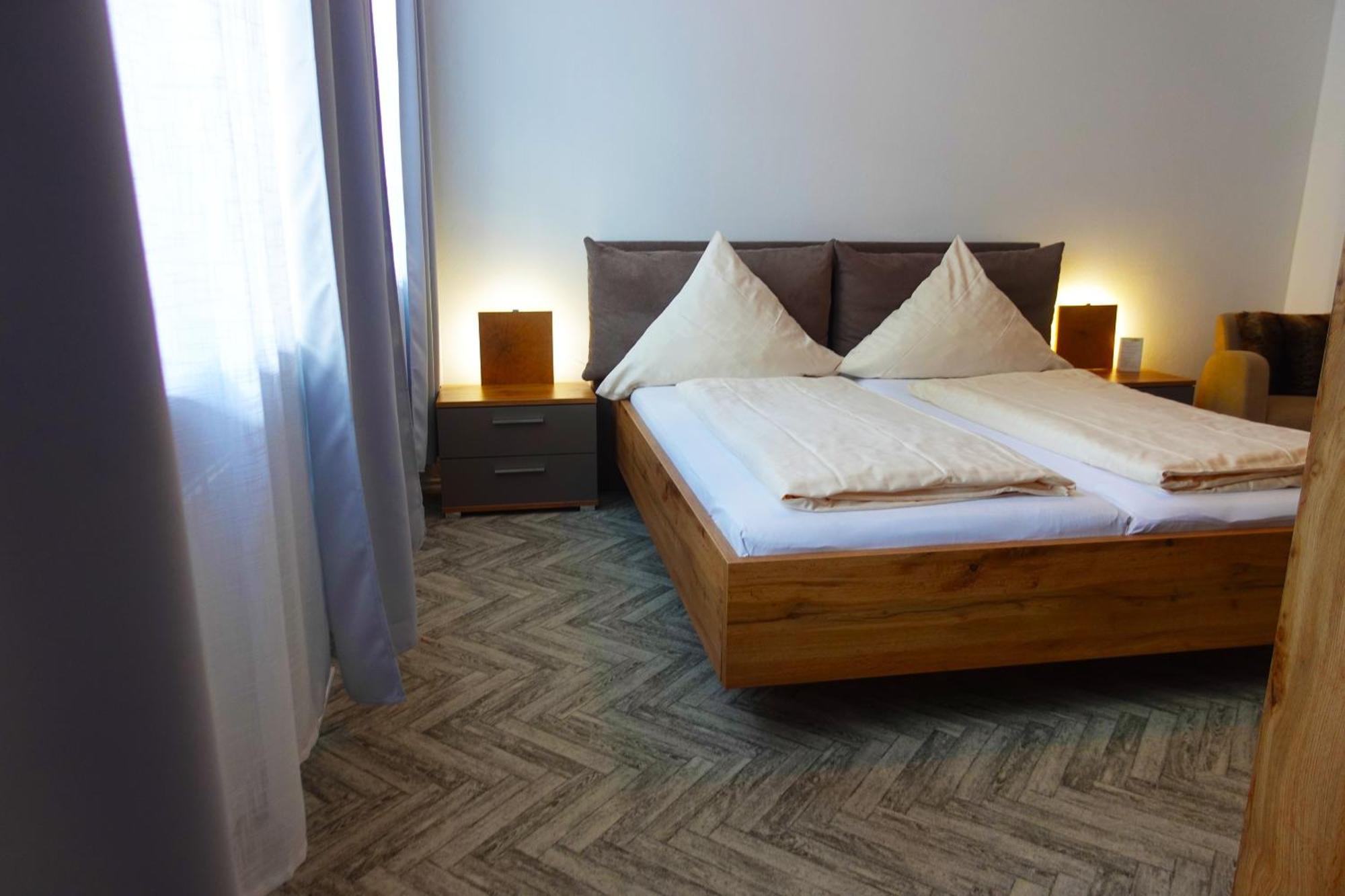 Hotel Berghof Wasserkuppe & Gaestehaus Fuldaquelle Gersfeld Ngoại thất bức ảnh
