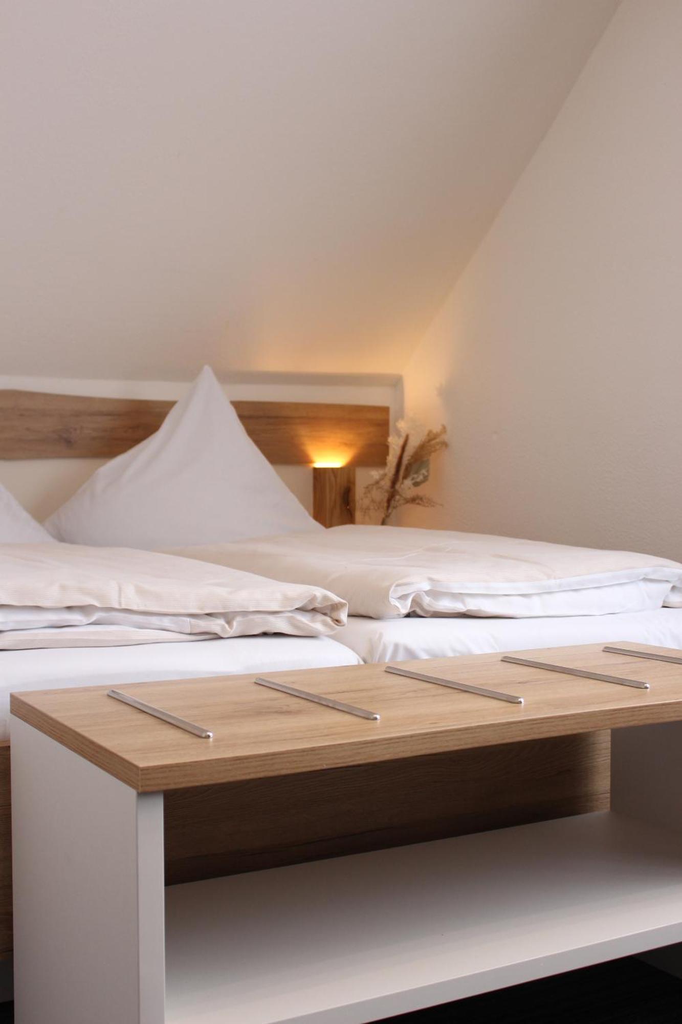 Hotel Berghof Wasserkuppe & Gaestehaus Fuldaquelle Gersfeld Phòng bức ảnh